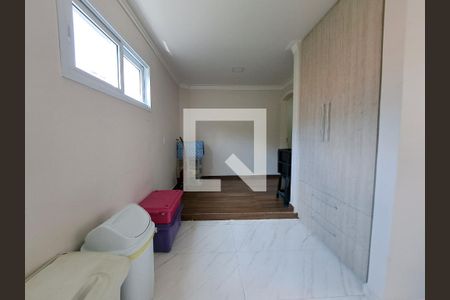 Casa à venda com 270m², 3 quartos e 2 vagas Casa à venda com 270m², 3 quartos e 2 vagasLavanderia