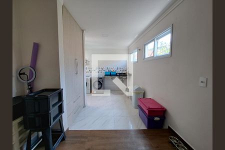 Casa à venda com 270m², 3 quartos e 2 vagas Casa à venda com 270m², 3 quartos e 2 vagasLavanderia