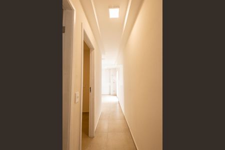 Corredor de apartamento à venda com 2 quartos, 34m² em Vila Carrao, São Paulo