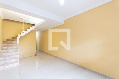 Sala de casa para alugar com 4 quartos, 300m² em São Cristóvão, Rio de Janeiro