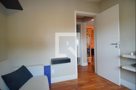 Quarto 1 de apartamento à venda com 2 quartos, 80m² em Santa Cecília, Porto Alegre