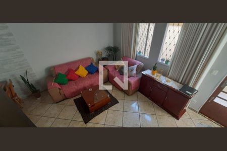 Casa à venda com 3 quartos, 87m² em Santa Rosa, Belo Horizonte