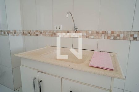 Sala/cozinha
 de apartamento para alugar com 2 quartos, 42m² em Parque Cisper, São Paulo