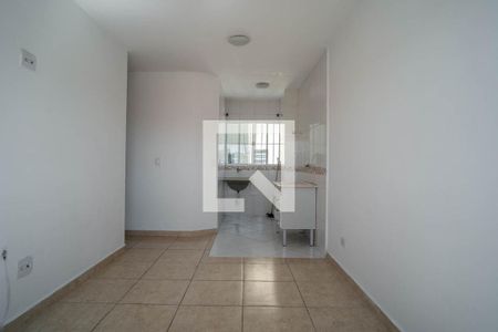 Sala/cozinha
 de apartamento para alugar com 2 quartos, 42m² em Parque Cisper, São Paulo