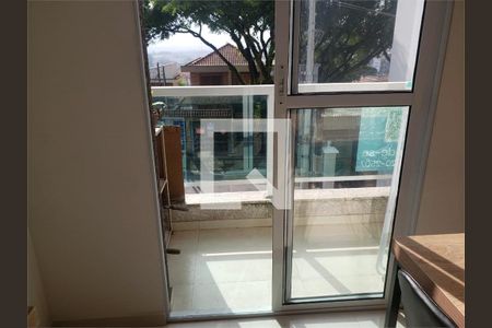 Apartamento à venda com 2 quartos, 69m² em Vila Nivi, São Paulo
