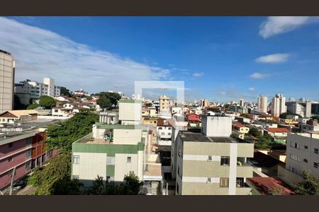 Vista de apartamento à venda com 4 quartos, 172m² em Santa Tereza, Belo Horizonte