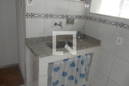 Cozinha de apartamento para alugar com 3 quartos, 69m² em Sampaio, Rio de Janeiro