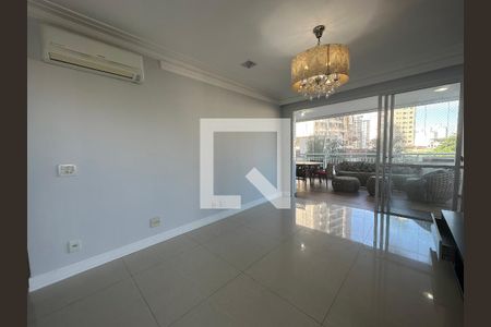 Sala de apartamento para alugar com 3 quartos, 130m² em Vila Alzira, Guarujá