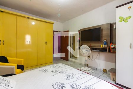 Quarto 1 de casa à venda com 5 quartos, 325m² em Km 18, Osasco