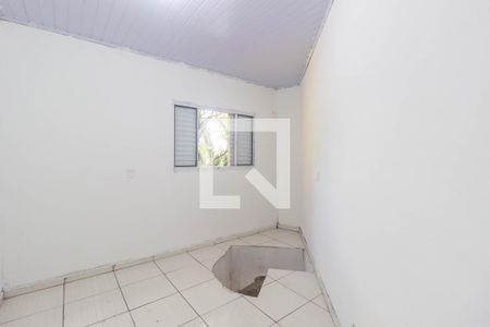 Quarto 2 de casa para alugar com 2 quartos, 70m² em Jardim João Xxiii, São Paulo