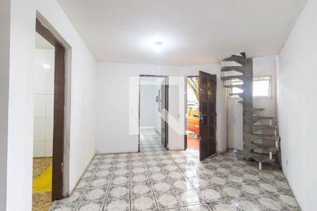 Sala de casa para alugar com 2 quartos, 70m² em Jardim João Xxiii, São Paulo