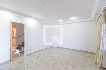 Sala de casa para alugar com 3 quartos, 198m² em Vila Osasco, Osasco