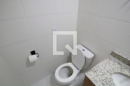 Banheiro de kitnet/studio para alugar com 1 quarto, 24m² em Vila Clementino, São Paulo