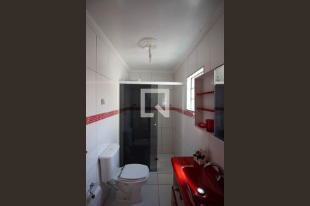 Banheiro da Suíte de casa para alugar com 2 quartos, 75m² em Vila Taquari, São Paulo