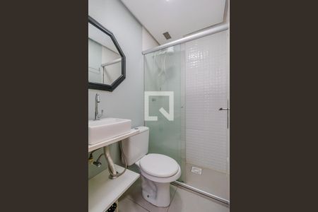 Banheiro de kitnet/studio para alugar com 1 quarto, 36m² em Centro Histórico, Porto Alegre