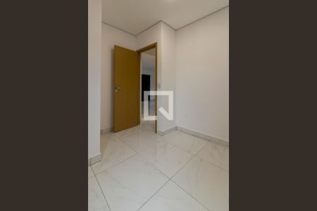 Quarto 1 de apartamento para alugar com 2 quartos, 45m² em Vila Invernada, São Paulo