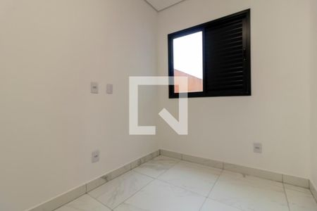 Quarto 1 de apartamento para alugar com 2 quartos, 45m² em Vila Invernada, São Paulo