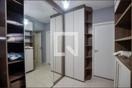 Suite de apartamento à venda com 2 quartos, 76m² em Itaipu, Niterói