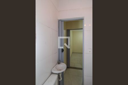 Banheiro de casa para alugar com 1 quarto, 25m² em Vila Califórnia, São Paulo