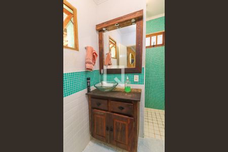 Casa à venda com 180m², 2 quartos e 1 vaga Casa à venda com 180m², 2 quartos e 1 vagaBanheiro