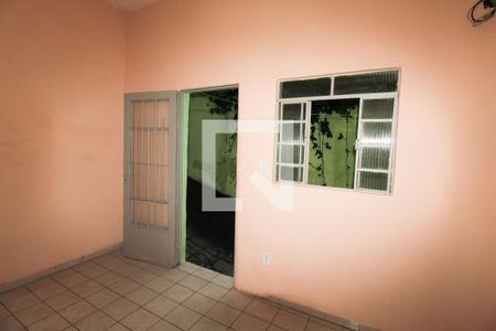 Sala - Janela de casa para alugar com 2 quartos, 50m² em Parque Colonial, São Paulo