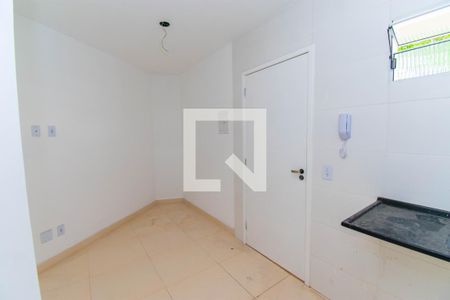 Sala/Cozinha de apartamento para alugar com 2 quartos, 45m² em Vila Bela, São Paulo