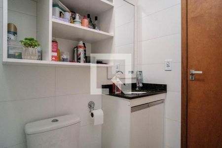 Cozinha de apartamento à venda com 2 quartos, 39m² em Vila Guilhermina, São Paulo