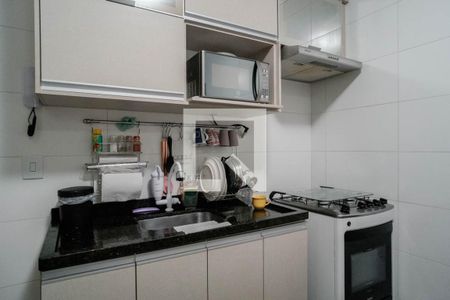 Cozinha de apartamento à venda com 2 quartos, 39m² em Vila Guilhermina, São Paulo