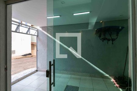 Vista Sala de casa à venda com 3 quartos, 106m² em Venda Nova, Belo Horizonte