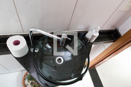 Lavabo de casa de condomínio para alugar com 3 quartos, 92m² em Taboão, Diadema