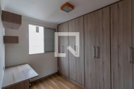 Quarto 1 de apartamento para alugar com 2 quartos, 54m² em Jardim Santa Teresinha, São Paulo