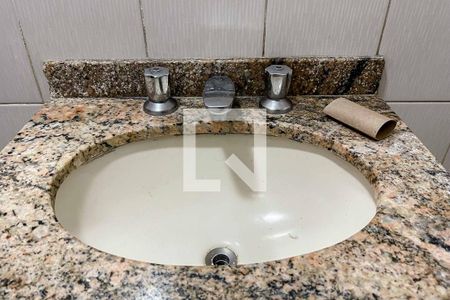 Apartamento à venda com 113m², 3 quartos e 1 vaga Apartamento à venda com 113m², 3 quartos e 1 vagaBanheiro