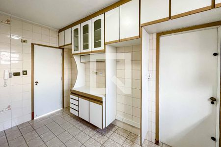 Apartamento à venda com 113m², 3 quartos e 1 vaga Apartamento à venda com 113m², 3 quartos e 1 vagaCozinha