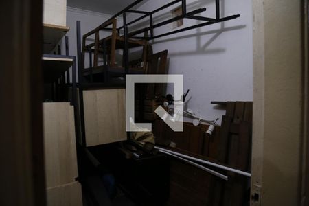 Quarto 2 de casa à venda com 6 quartos, 200m² em Vila Cruz das Almas, São Paulo