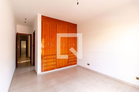 Suíte de casa para alugar com 4 quartos, 260m² em Jardim Textil, São Paulo