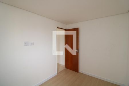 Quarto 2 de apartamento para alugar com 2 quartos, 45m² em Vila Nova York, São Paulo