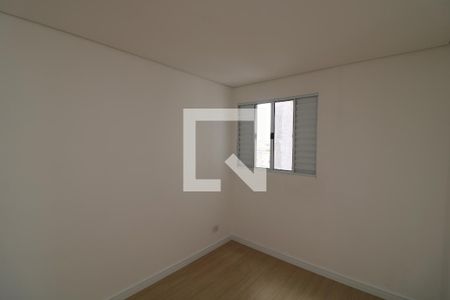 Quarto 2 de apartamento para alugar com 2 quartos, 45m² em Vila Nova York, São Paulo