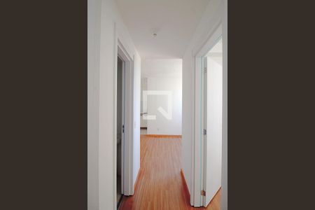 Corredor  de apartamento para alugar com 2 quartos, 43m² em Jardim Monte Alegre, Taboão da Serra