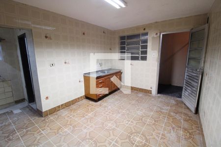 Cozinha de casa para alugar com 2 quartos, 140m² em Vila Ema, São Paulo