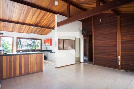 sala / cozinha de casa de condomínio à venda com 3 quartos, 560m² em Ecoville, Nova Lima