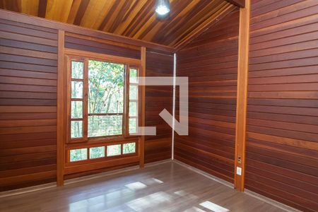 quarto 2 de casa de condomínio à venda com 3 quartos, 560m² em Ecoville, Nova Lima