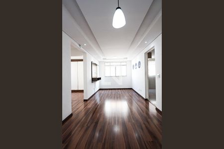 Sala de apartamento para alugar com 2 quartos, 55m² em Jardim Caiapiá, Cotia