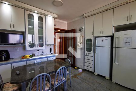 Apartamento à venda com 148m², 4 quartos e 2 vagas Apartamento à venda com 148m², 4 quartos e 2 vagasCozinha