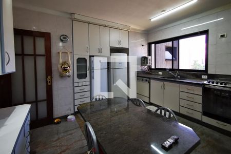 Apartamento à venda com 148m², 4 quartos e 2 vagas Apartamento à venda com 148m², 4 quartos e 2 vagasCozinha