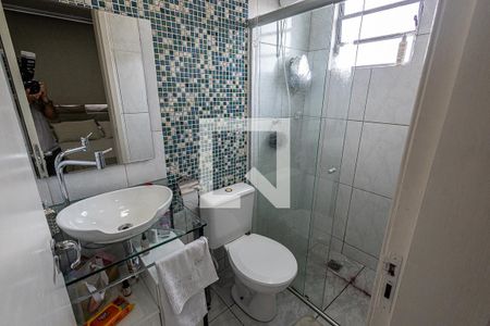 Banheiro da suíte de apartamento à venda com 3 quartos, 110m² em Itapoã, Belo Horizonte