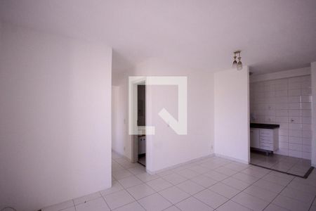 Sala de apartamento para alugar com 3 quartos, 66m² em Vila Vera, São Paulo