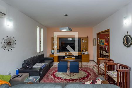 Sala de casa à venda com 4 quartos, 296m² em Santa Lúcia, Belo Horizonte