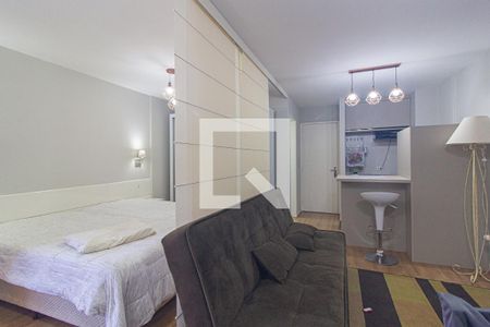 Sala de apartamento para alugar com 1 quarto, 56m² em Centro Cívico, Curitiba