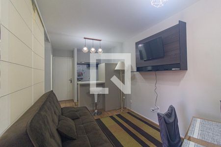 Sala de apartamento para alugar com 1 quarto, 56m² em Centro Cívico, Curitiba