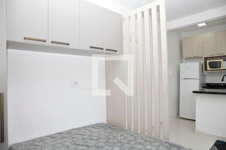 Quarto + Sala de kitnet/studio para alugar com 1 quarto, 24m² em Cidade Baixa, Porto Alegre